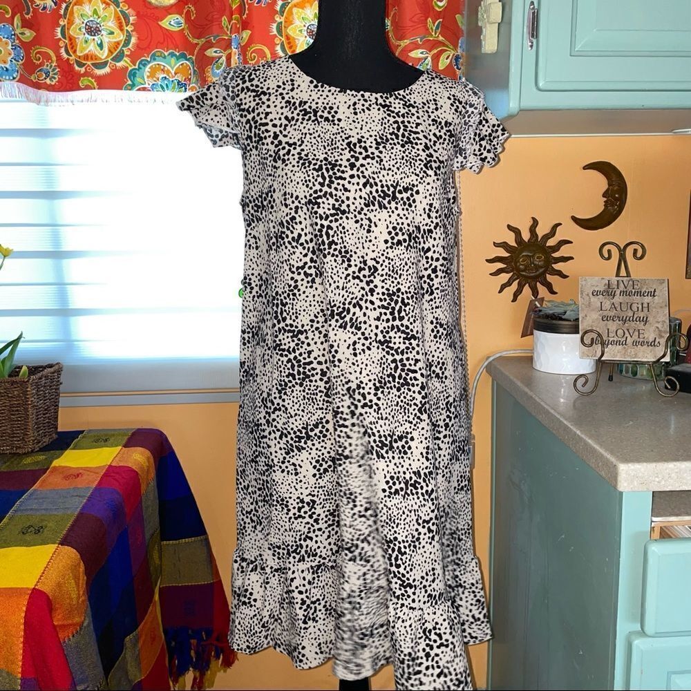 🆕 Belongsci animal print shirt dress with pockets caplet sleeve sz M